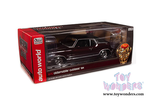 Auto World - American Muscle | Oldsmobile&reg; Cutlass SX Hardtop Class of '70 50th Anniversary (1970, 1/18 scale diecast model car, Burgundy Mist) AMM1245