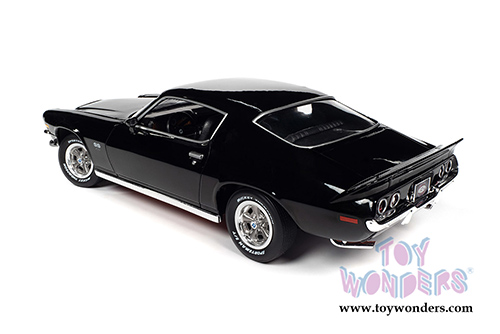 Auto World - American Muscle 30th Anniversary | Chevrolet&reg; Camaro&reg; RS/SS Hardtop Muscle Car & Corvette Nationals (MCACN) (1971, 1/18 scale diecast model car, Tuxedo Black) AMM1250