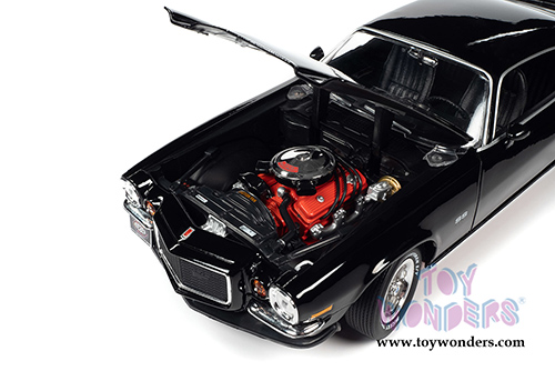 Auto World - American Muscle 30th Anniversary | Chevrolet&reg; Camaro&reg; RS/SS Hardtop Muscle Car & Corvette Nationals (MCACN) (1971, 1/18 scale diecast model car, Tuxedo Black) AMM1250