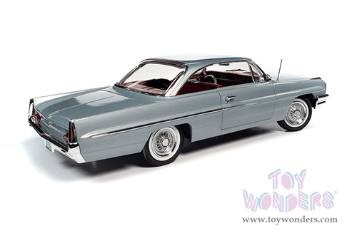 Auto World - American Muscle 30th Anniversary | Pontiac&reg; Catalina&trade; Hardtop (1961, 1/18 scale diecast model car, Richmond Gray) AMM1254