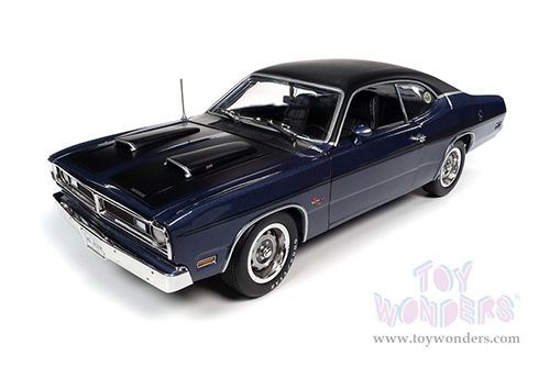 Auto World - American Muscle 30th Anniversary | Dodge Demon GSS Mr. Norm's Class of 1971 (1971, 1/18 scale diecast model car, Plum Crazy) AMM1255