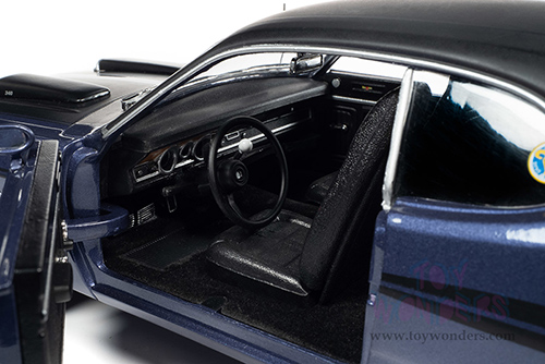 Auto World - American Muscle 30th Anniversary | Dodge Demon GSS Mr. Norm's Class of 1971 (1971, 1/18 scale diecast model car, Plum Crazy) AMM1255