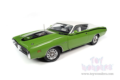 Auto World - American Muscle 30th Anniversary | Dodge Charger Super Bee Class of '71 (1971, 1/18 scale diecast model car, FJ6 Green Go) AMM1260