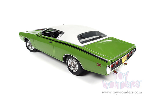 Auto World - American Muscle 30th Anniversary | Dodge Charger Super Bee Class of '71 (1971, 1/18 scale diecast model car, FJ6 Green Go) AMM1260