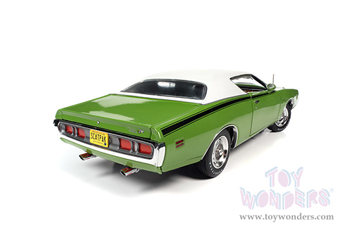 Auto World - American Muscle 30th Anniversary | Dodge Charger Super Bee Class of '71 (1971, 1/18 scale diecast model car, FJ6 Green Go) AMM1260