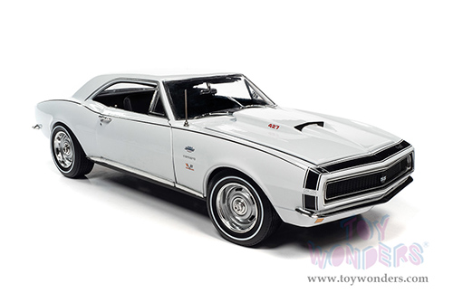 Auto World - American Muscle 30th Anniversary | Yenko&reg; Chevrolet&reg; Camaro&reg; SS&trade; 427 Hardtop Muscle Car & Corvette Nationals (MCACN) (1967, 1/18 scale diecast model car, Ermine White with black striping) AMM1261