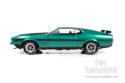 Auto World - American Muscle 30th Anniversary | Ford Mustang Mach 1 Class of '71 (1971, 1/18 scale diecast model car, Grabber Green Metallic) AMM1262