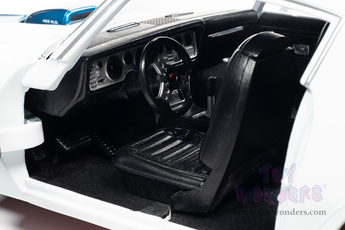 Auto World - American Muscle 30th Anniversary | Pontiac&reg; Firebird&reg; T/A Trans Am Class of '71 (1971, 1/18 scale diecast model car, Cameo White) AMM1267