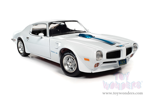 Auto World - American Muscle 30th Anniversary | Pontiac&reg; Firebird&reg; T/A Trans Am Class of '71 (1971, 1/18 scale diecast model car, Cameo White) AMM1267