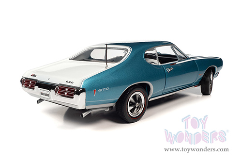 Auto World - Hemmings Muscle Machines | Pontiac Royal Bobcat GTO Magazine Cover Car (March 2020) (1968, 1/18 scale diecast model car, Meridian Turquoise/white) AMM1277