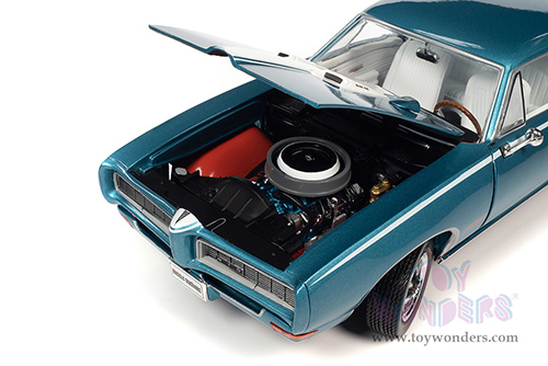 Auto World - Hemmings Muscle Machines | Pontiac Royal Bobcat GTO Magazine Cover Car (March 2020) (1968, 1/18 scale diecast model car, Meridian Turquoise/white) AMM1277