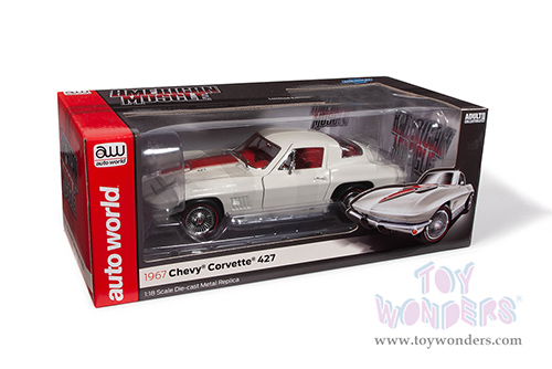 Auto World American Muscle - Chevrolet&reg; Corvette&reg; 427 Hardtop (1967, 1/18 scale diecast model car, White/Red Stinger stripe) AMM1279