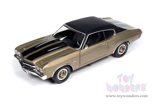 Auto World American Muscle - Chevrolet® Chevelle® SS™ Muscle Car & Corvette Nationals (MCACN) (1970, 1/18 scale diecast model car, Tricentennial Gold) AMM1332