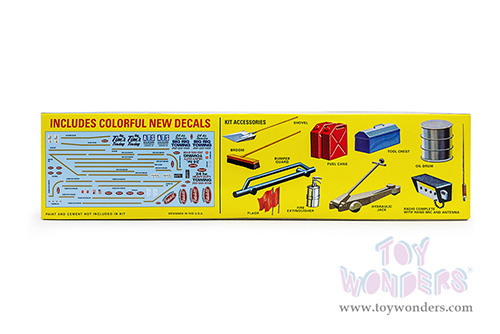 AMT - Model Kit | Peterbilt&reg; Wrecker Tow Truck (1/25 scale Plastic model Kit) AMT1133/06