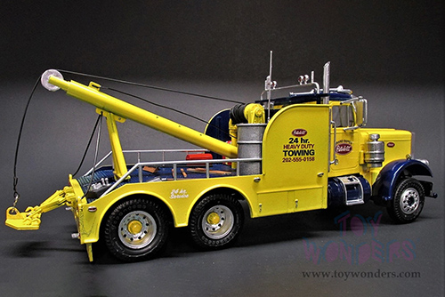 AMT - Model Kit | Peterbilt&reg; Wrecker Tow Truck (1/25 scale Plastic model Kit) AMT1133/06