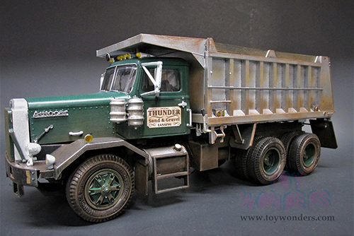 AMT - Model Kit | Autocar DC-9964B Dump Truck (1/25 scale Plastic model Kit) AMT1150/06