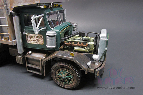 AMT - Model Kit | Autocar DC-9964B Dump Truck (1/25 scale Plastic model Kit) AMT1150/06