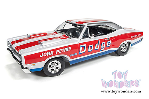 Auto World - Dodge Coronet Super Bee - John Petrie SS/E Car Clinic (1969, 1/18 scale diecast model car, White, red and blue stripes) AW222