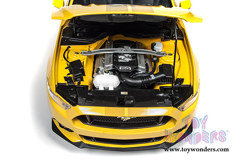 Auto World - Muscle Cars USA | Ford Mustang GT Hard Top (2016, 1/18 scale diecast model car, Yellow) AW229