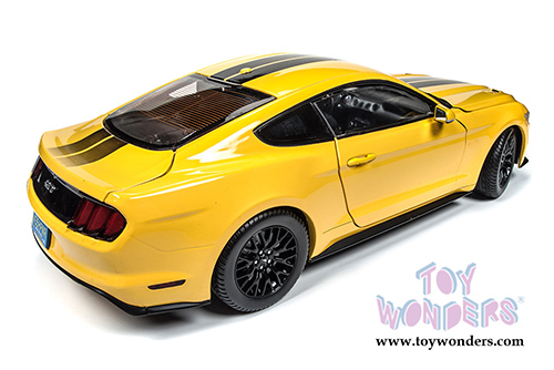 Auto World - Muscle Cars USA | Ford Mustang GT Hard Top (2016, 1/18 scale diecast model car, Yellow) AW229
