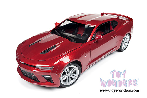 Auto World - Muscle Cars USA |  Chevy&reg; Camaro&reg; SS&trade; Hardtop (2016, 1/18 scale diecast model car, Garnet Red) AW230