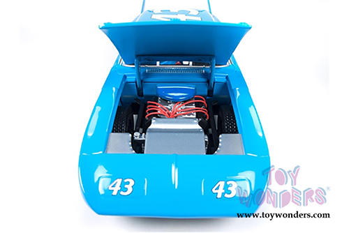 Auto World - Plymouth Superbird #43 Race Car (1970, 1/24 scale diecast model car, Light Blue) AW24002