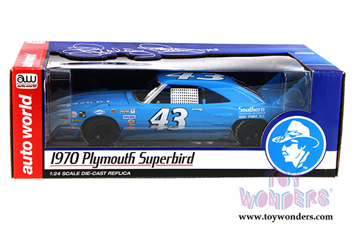 Auto World - Plymouth Superbird #43 Race Car (1970, 1/24 scale diecast model car, Light Blue) AW24002