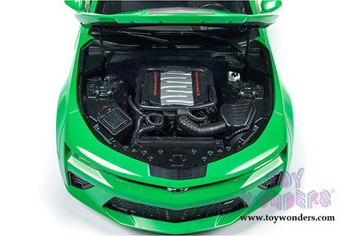 Auto World - Muscle Cars USA | Chevy&reg; Camaro&reg; SS&trade; Hardtop (2017, 1/18 scale diecast model car, Green) AW244 MAP: $84.95