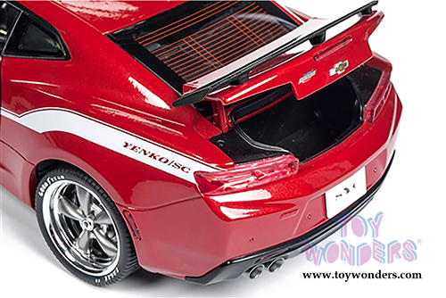 Auto World - Muscle Cars USA | Yenko&reg; Chevy&reg; Camaro&reg; Hardtop (2017, 1/18 scale diecast model car, Red) AW246