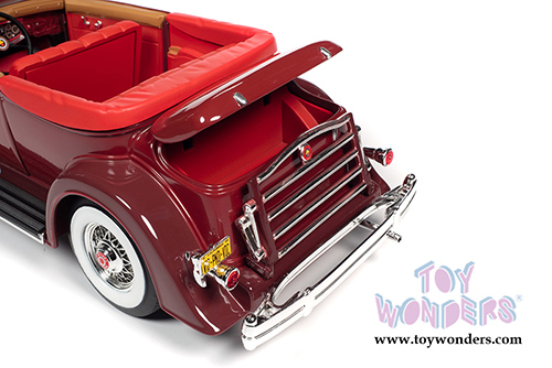 Auto World - Packard V12 Victoria Hardtop (1934, 1/18 scale diecast model car, Burgundy) AW271