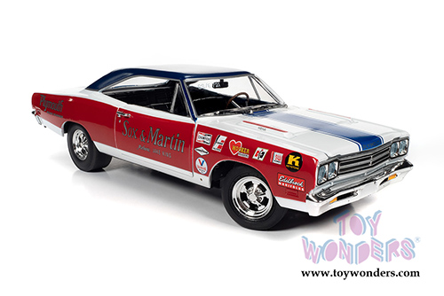 Auto World Legends of the Quarter Mile - Plymouth Road Runner "Sox & Martin" (1969, 1/18 scale diecast model car, Red/White/Blue) AW276