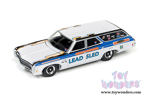Auto World - Muscle Wagons | Chevy&reg; Kingswood&trade; Estate Hard Top (1969,1/64 scale diecast model car, Gloss White) AW64142/24A