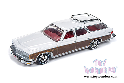 Auto World Premium - 2018 Release 4 | Buick&reg; Estate&trade; Wagon (1975,1/64 scale diecast model car, Gloss White) AWSP013/24B