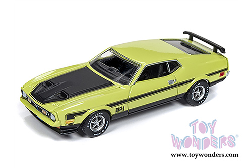 Auto World Premium - 2018 Release 4 | Ford Mustang Mach 1 (1972,1/64 scale diecast model car, Bright Lime/Black) AWSP016/24B