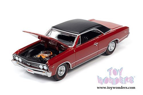 Auto World - Hemmings Muscle Machines | Chevrolet&reg; Chevelle SS Hardtop (1967,1/64 scale diecast model car, Bolero Red/Black) AWSP051/24A