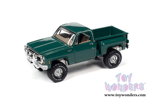 Auto World - Muscle Trucks | Chevrolet&reg; Custom Deluxe Stepside Pickup Truck (1980, 1/64 scale diecast model car, Bright Green) AWSP057/24B