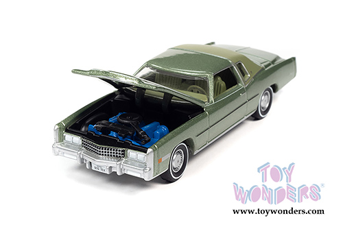 Auto World - Luxury Cruisers | Cadillac&reg; Eldorado Hardtop (1975, 1/64 scale diecast model car, Lido Green) AWSP058/24A