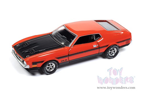 Auto World Premium - Ford Mustang Boss 351 "Mecum Auctions" (1971, 1/64 scale diecast model car, Calypso Coral) AWSP159/24