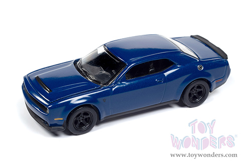 Auto World Premium - Dodge Challenger SRT Demon "Mecum Auctions" (2018, 1/64 scale diecast model car, Indiglo Blue) AWSP161/24