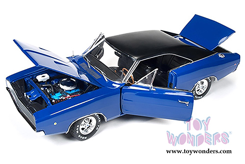 Auto World Silver Screen Machines - Christine - Dennis Guilder's Dodge Charger Hard Top (1968, 1/18 scale diecast model car, Blue) AWSS111