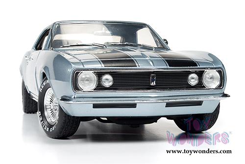 Auto World Silver Screen Machines - Christine - Buddy Repperton's Chevy Camaro Hard Top (1967, 1/18 scale diecast model car, Gray) AWSS114