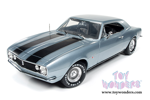 Auto World Silver Screen Machines - Christine - Buddy Repperton's Chevy Camaro Hard Top (1967, 1/18 scale diecast model car, Gray) AWSS114