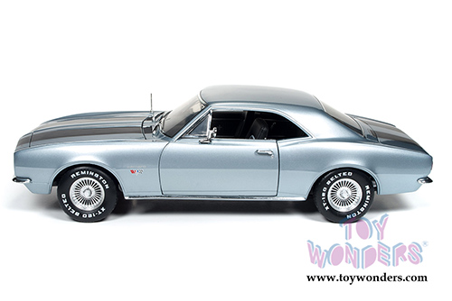 Auto World Silver Screen Machines - Christine - Buddy Repperton's Chevy Camaro Hard Top (1967, 1/18 scale diecast model car, Gray) AWSS114