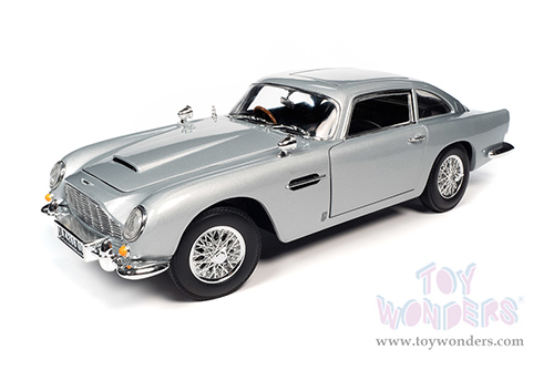 Auto World Silver Screen Machines | Aston Martin DB5 Coupe RHD (Right Hand Drive) - James Bond 007 "No Time To Die" (1965, 1/18 scale diecast model car, Silver Birch Metallic) AWSS131