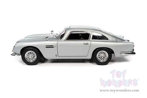 Auto World Silver Screen Machines | Aston Martin DB5 Coupe RHD (Right Hand Drive) - James Bond 007 "No Time To Die" (1965, 1/18 scale diecast model car, Silver Birch Metallic) AWSS131