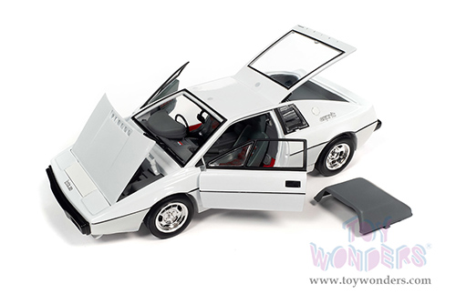Auto World Silver Screen Machines | James Bond 007 Lotus Esprit S1 Submarine Car "The Spy Who Loved Me" (1971, 1/18 scale diecast model car, White) AWSS132