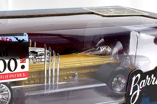 Auto World Silver Screen Machines - George Barris' Drag-u-la "The Munsters" with Butch Patrick Signature (1/18 scale diecast model car, Gold) AWSS139