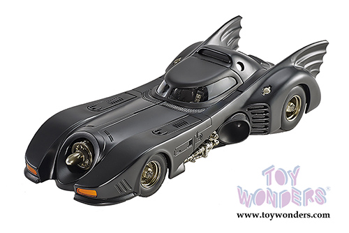 Mattel Hot Wheels - Batman Returns Batmobile (1/18 scale diecast model car, Black) CMC96