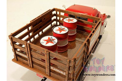 Auto World - Texaco® Oil Chevrolet® Stake Bed Truck (1957, 1/25 scale diecast model car, White/Red) CP7505