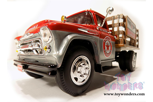 Auto World - Texaco® Oil Chevrolet® Stake Bed Truck (1957, 1/25 scale diecast model car, Metal/Red) CP7506